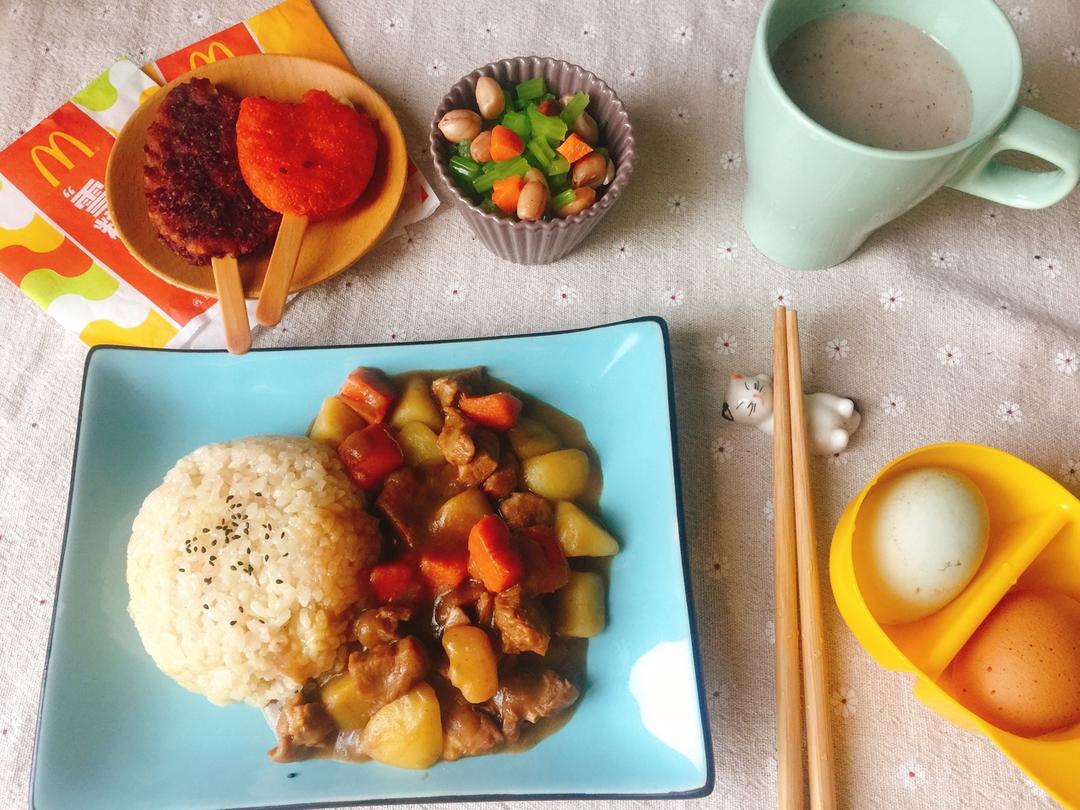 每天，叫醒我的是早餐