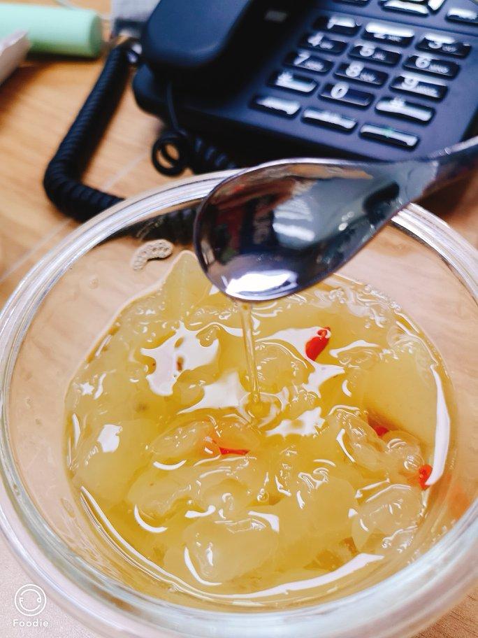 雪梨银耳红枣汤