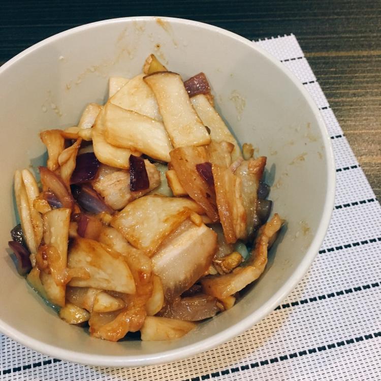 干煸五花肉杏鲍菇