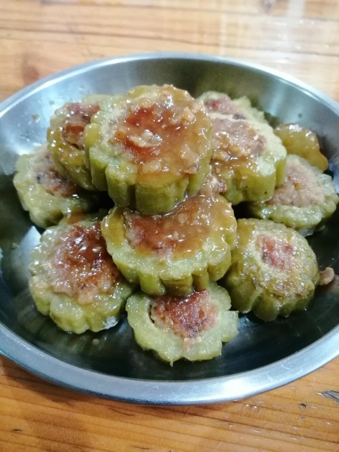 夏天消暑-苦瓜酿肉