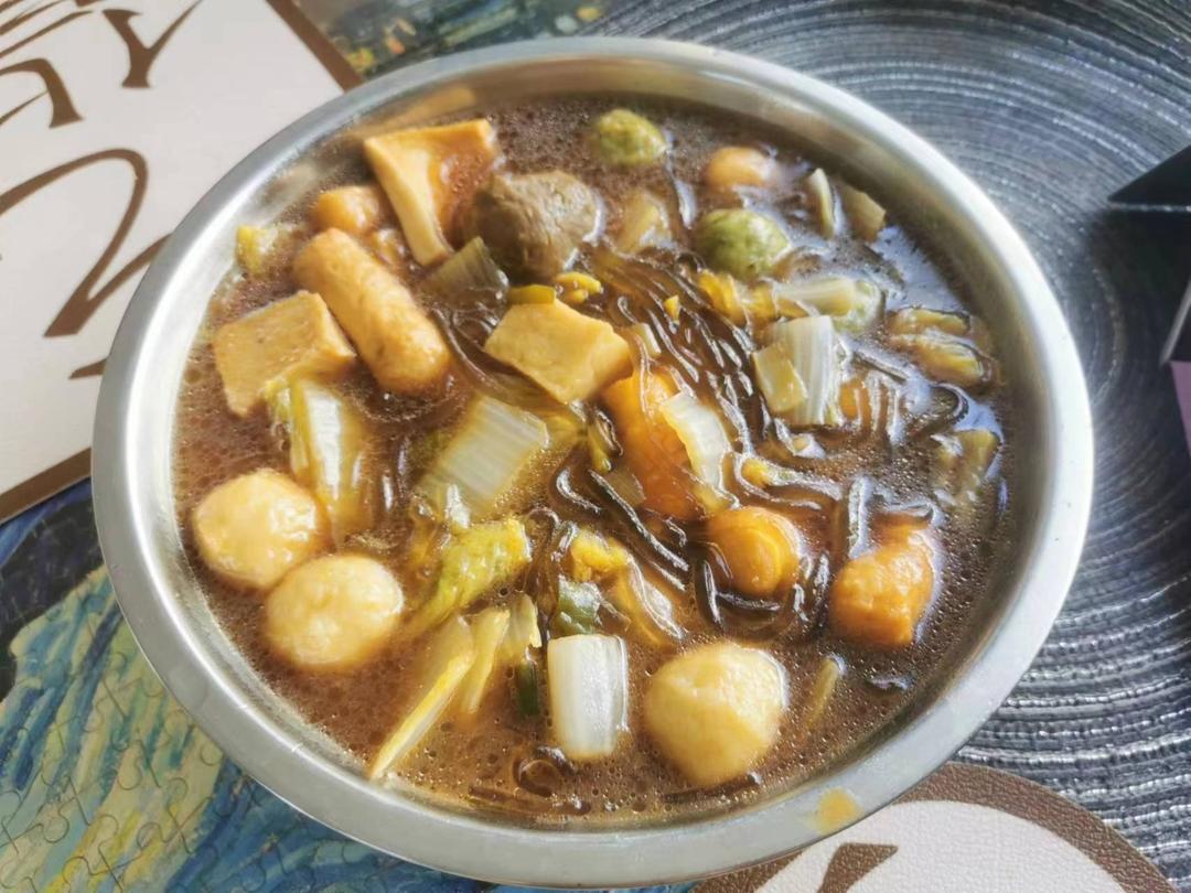 白菜牛肉丸红薯粉煲