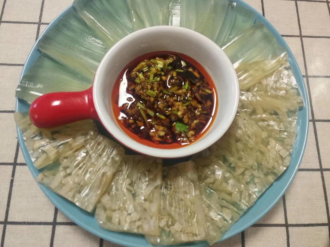 电压力锅做皮冻省时省心