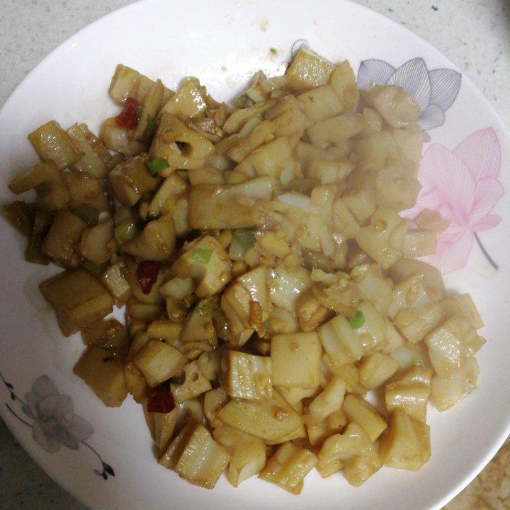 酸辣藕丁