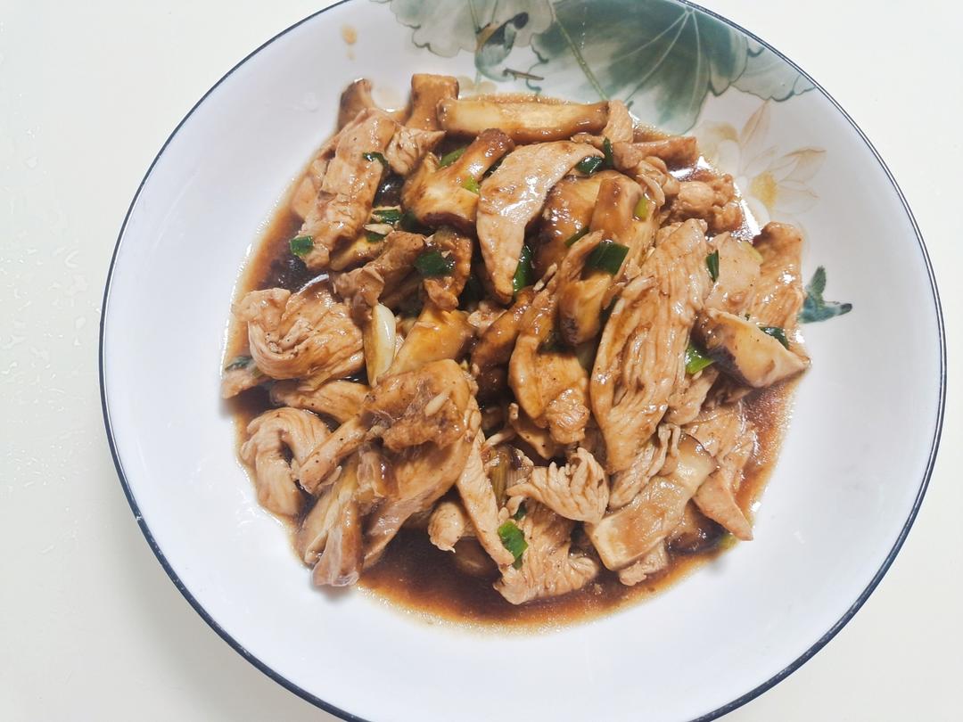 快手鸡胸炒蘑菇