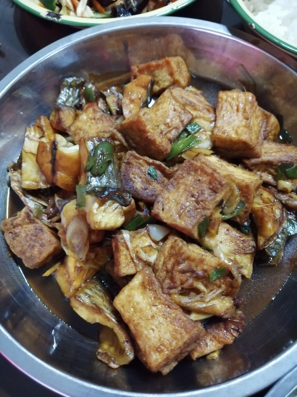 酱香豆腐焖鱼