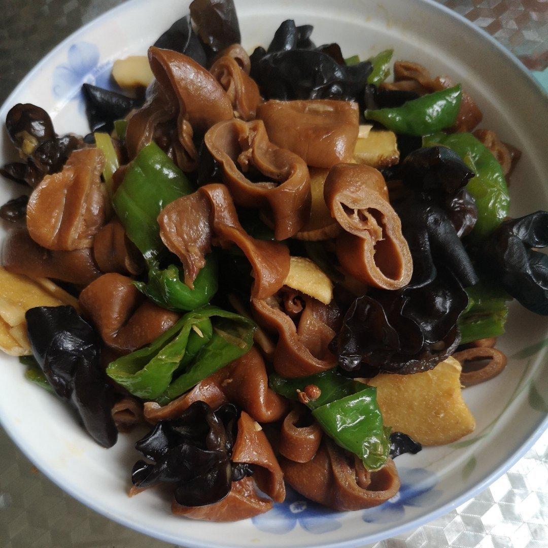 木耳烧肥肠的全部作品