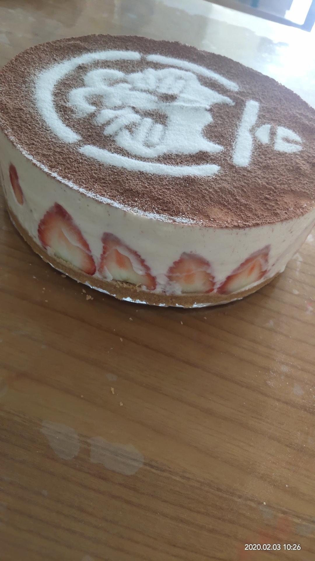 极简美味🉐️草莓酸奶慕斯蛋糕