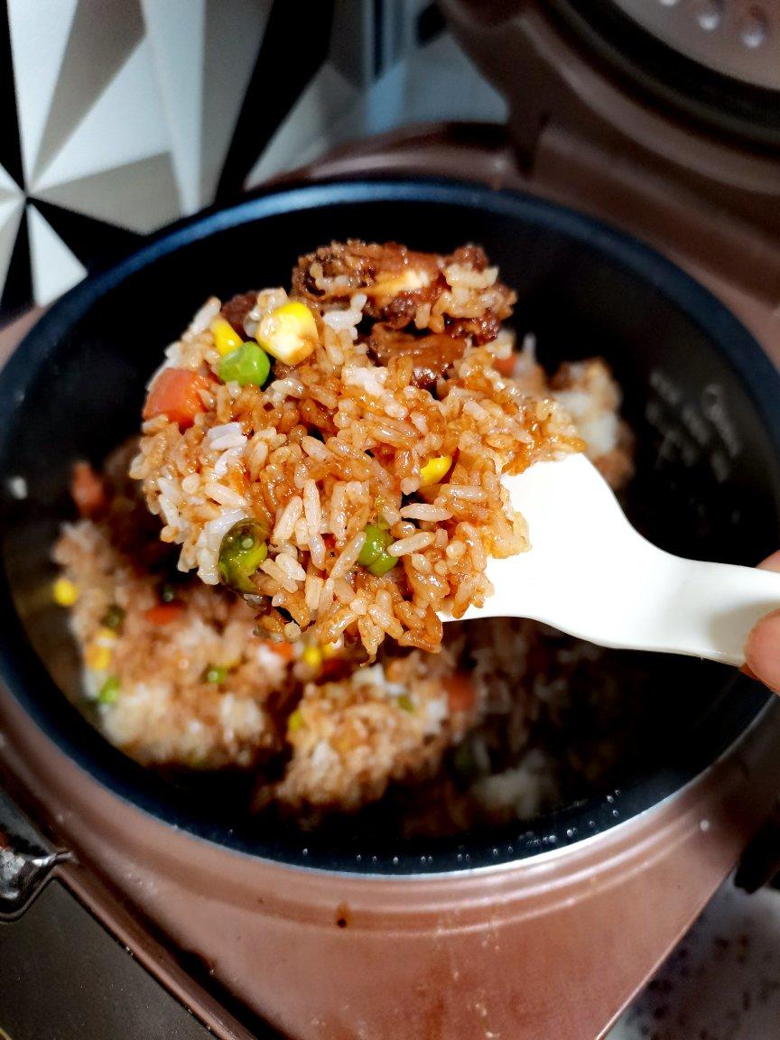 懒人必备～电饭煲腊肠焖饭