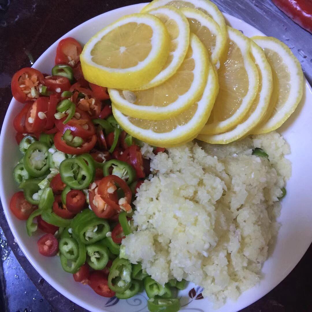 香辣蒜香凉拌爽脆鸡脚
