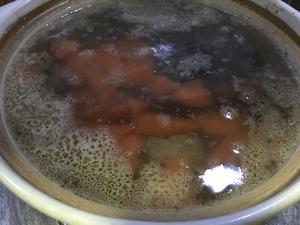 乌鸡双菇汤（儿童也能喝的元气汤）的做法 步骤2