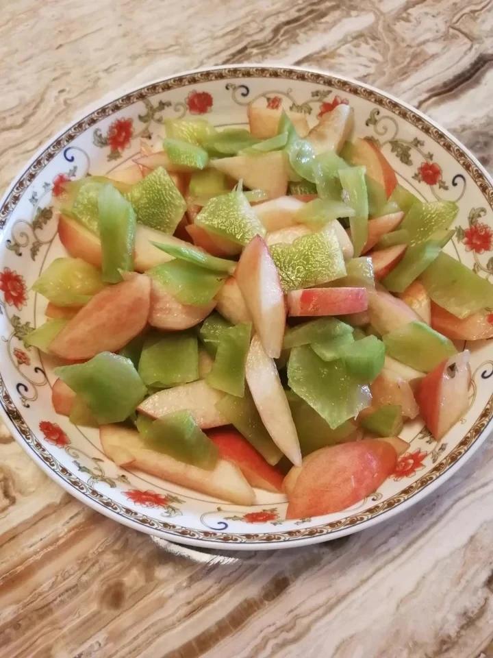 水果拌莴笋片（无油素食）