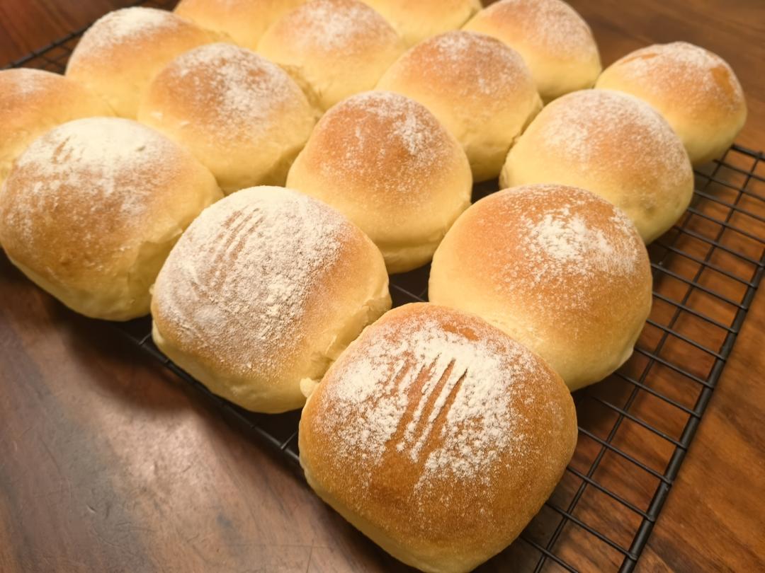 消耗淡奶油---超级柔软奶油小面包