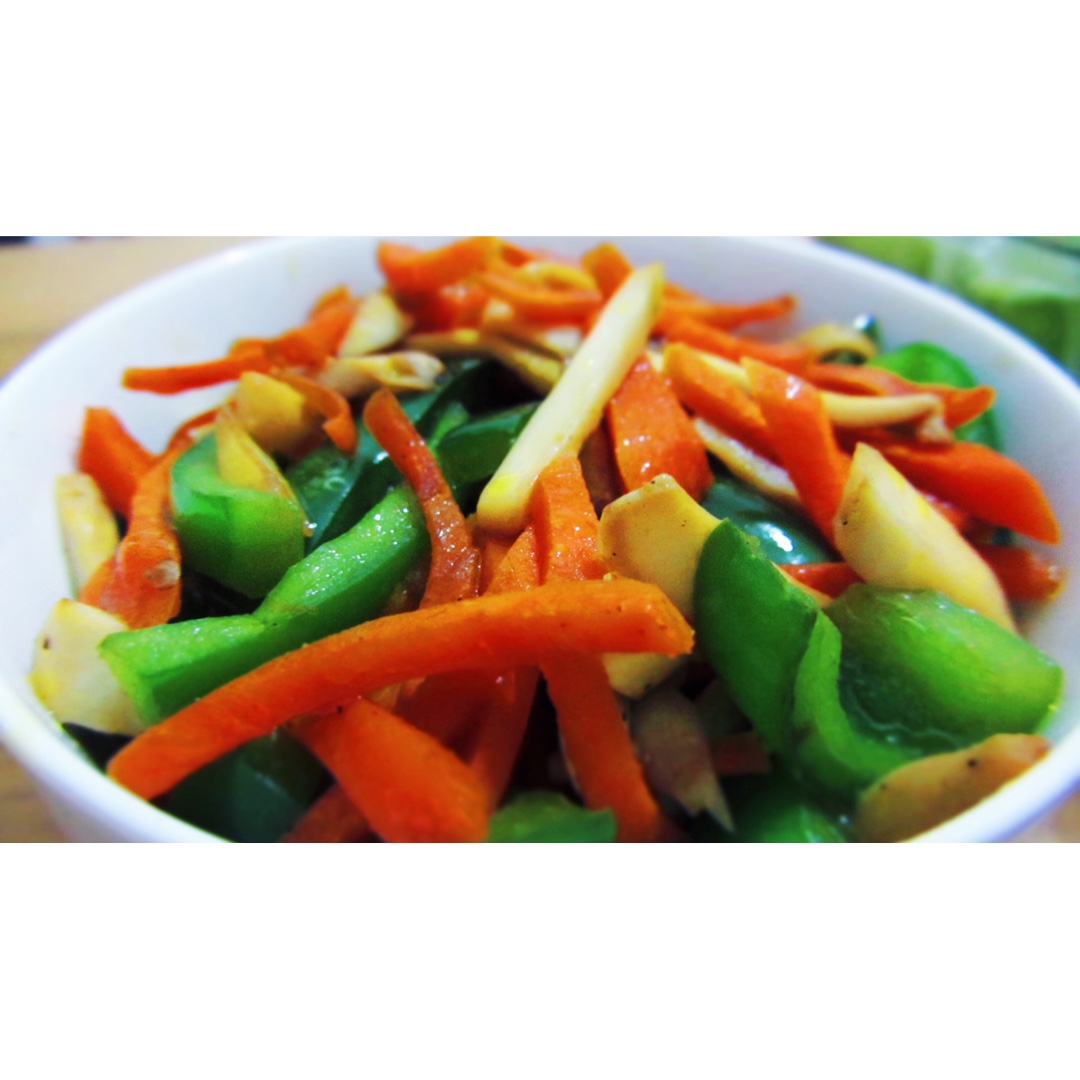 青椒素炒杏鲍菇