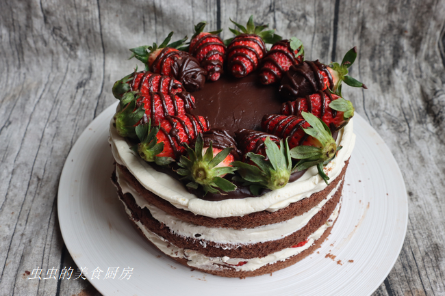 鲜草莓巧克力裸蛋糕的做法