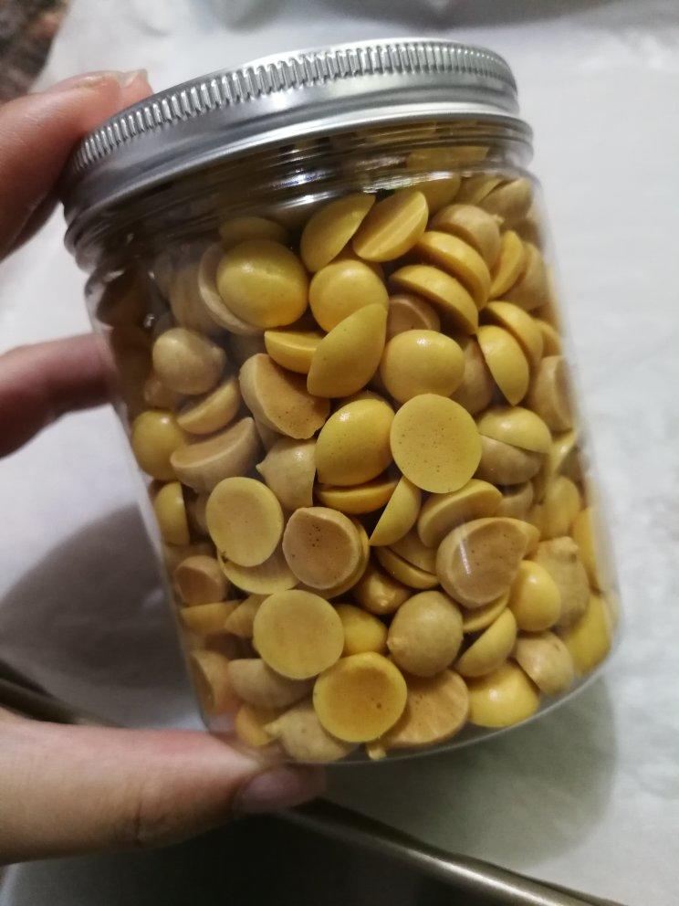 入口即化的无添加蛋黄溶豆