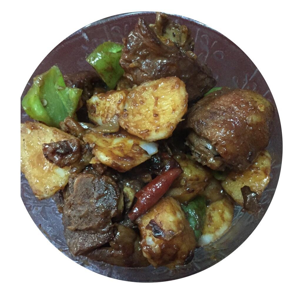 土豆炖鸡块