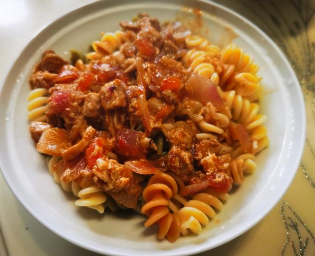 番茄肉酱意面的做法