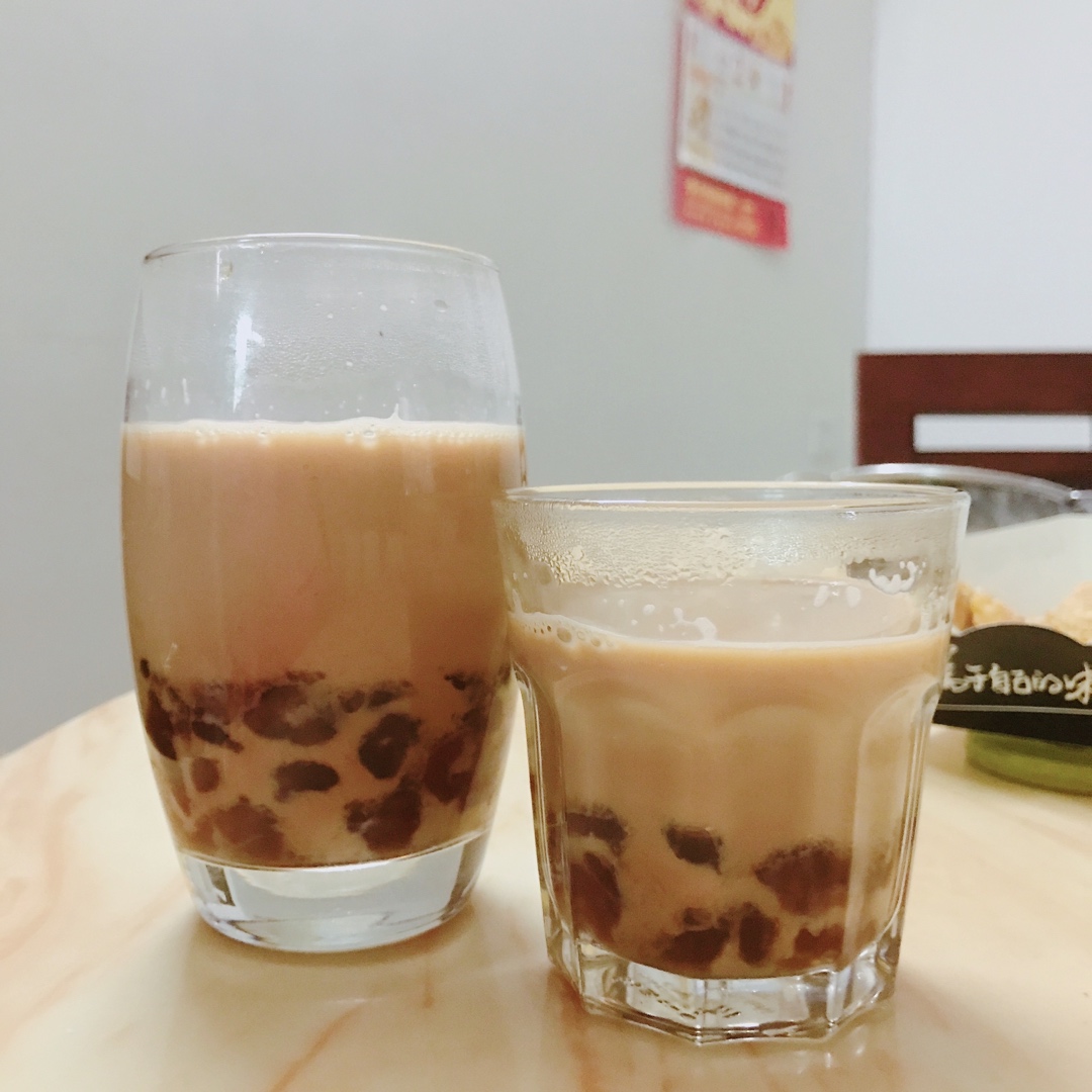 阿氏奶茶铺子：珍珠+野米+仙草+奶盖【曼食慢语】