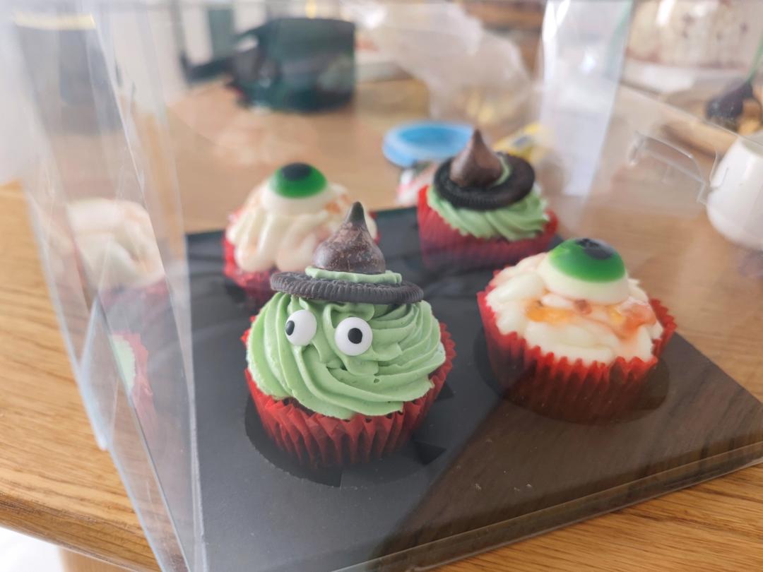 万圣节鬼怪蛋糕 超软巧克力马芬/阿猪烘焙视频：特别篇