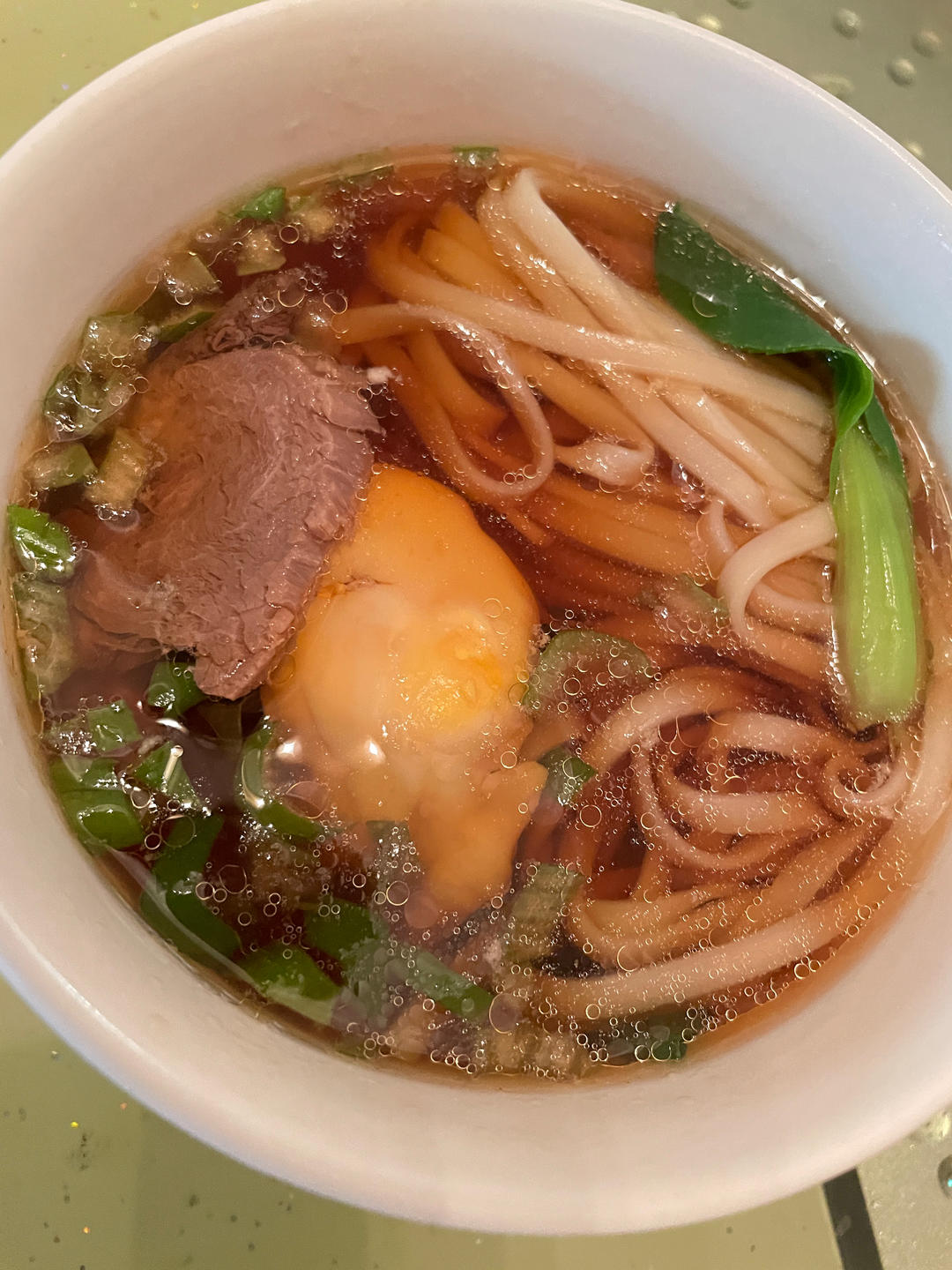 早餐来一碗清汤面，色香味俱全！