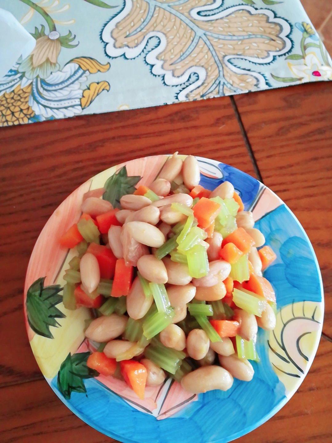 凉拌芹菜花生米胡萝卜