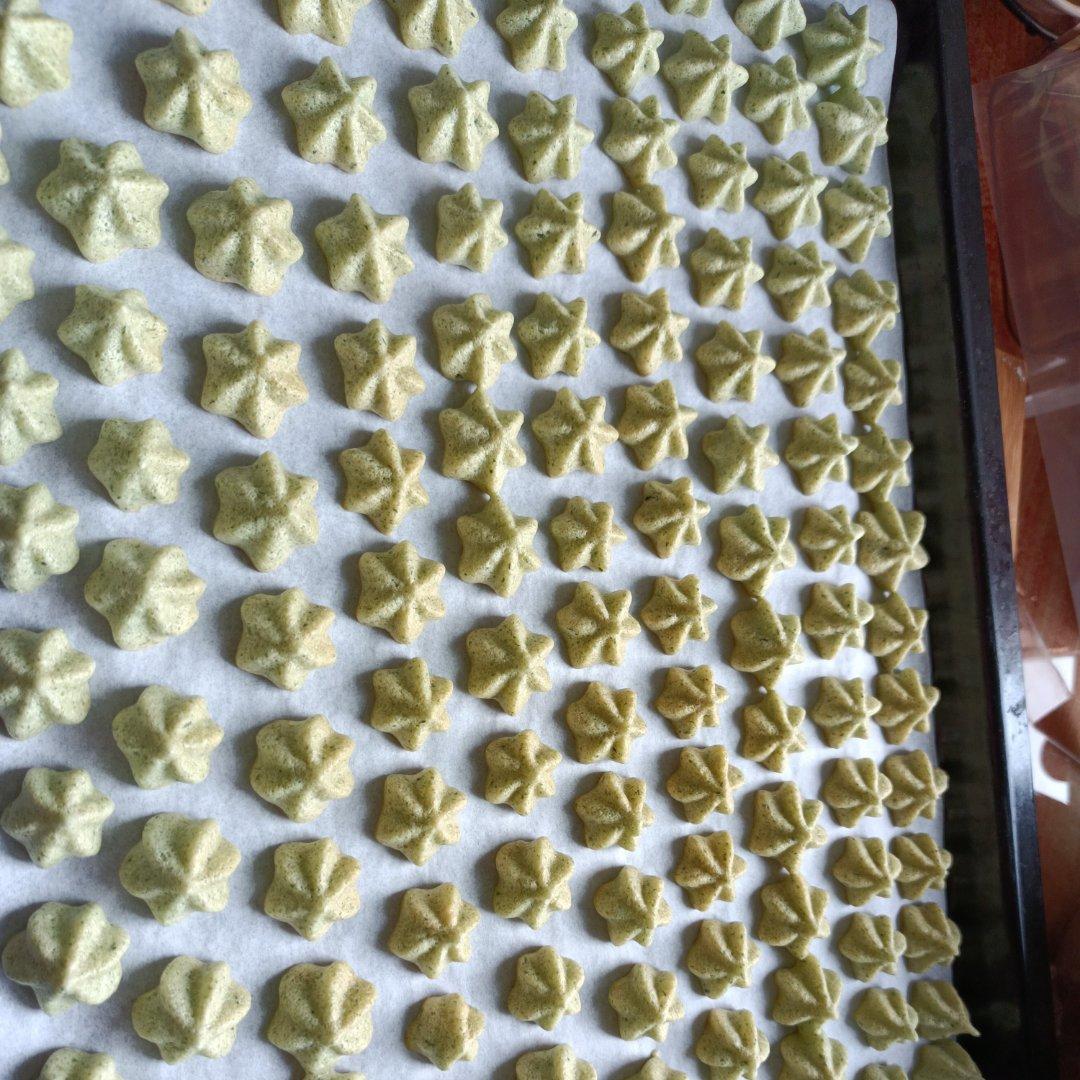 果蔬溶豆，入口即化（蛋白溶豆不消泡，纹路清晰的做法）
