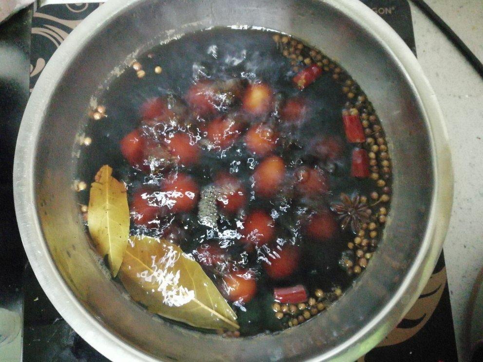 卤蛋～鹌鹑蛋（乡巴佬味）