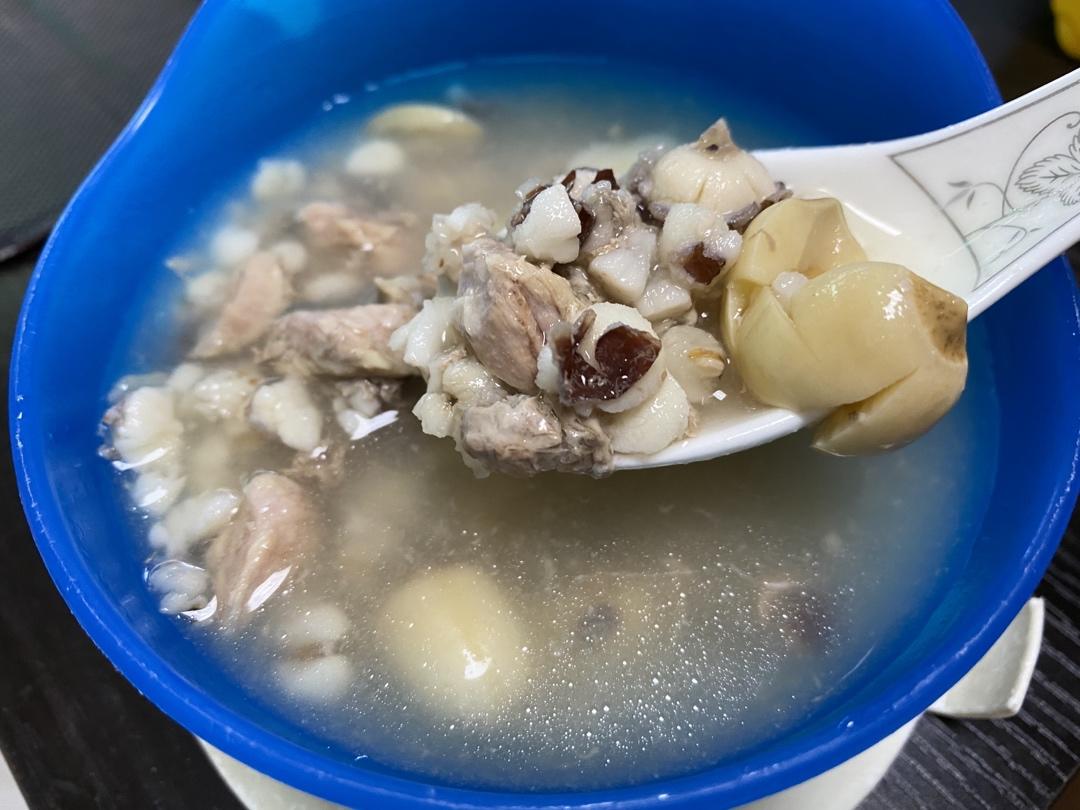 ❗️❗️中医著名的四神汤❗️❗️儿童健脾祛湿芡实薏米瘦肉汤