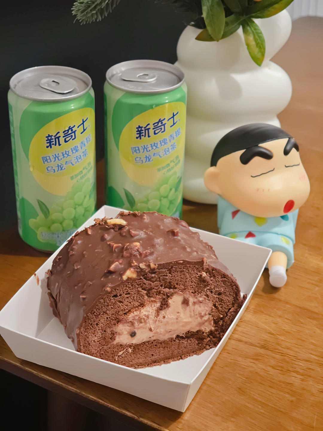 🍫梦龙蛋糕卷. 巧克力脆皮蛋糕卷 by pink-rabbit