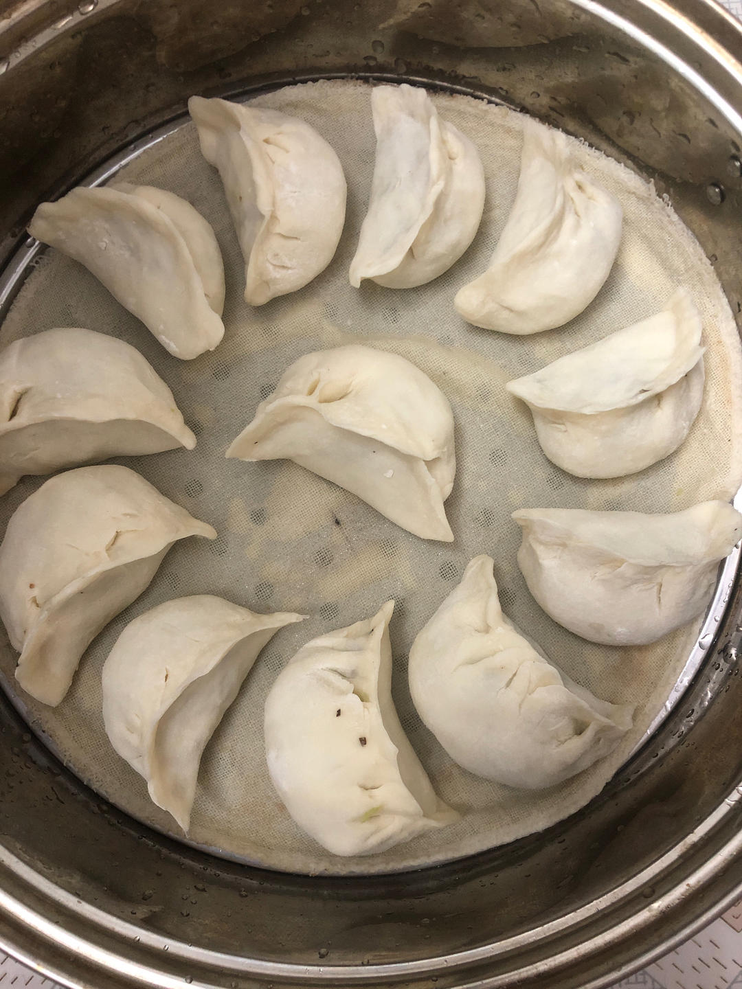 素馅蒸饺的关键在于和面