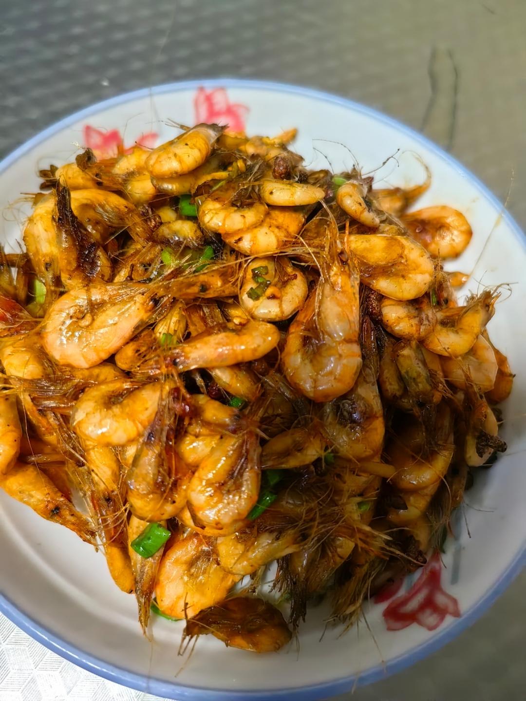 爆炒小河虾