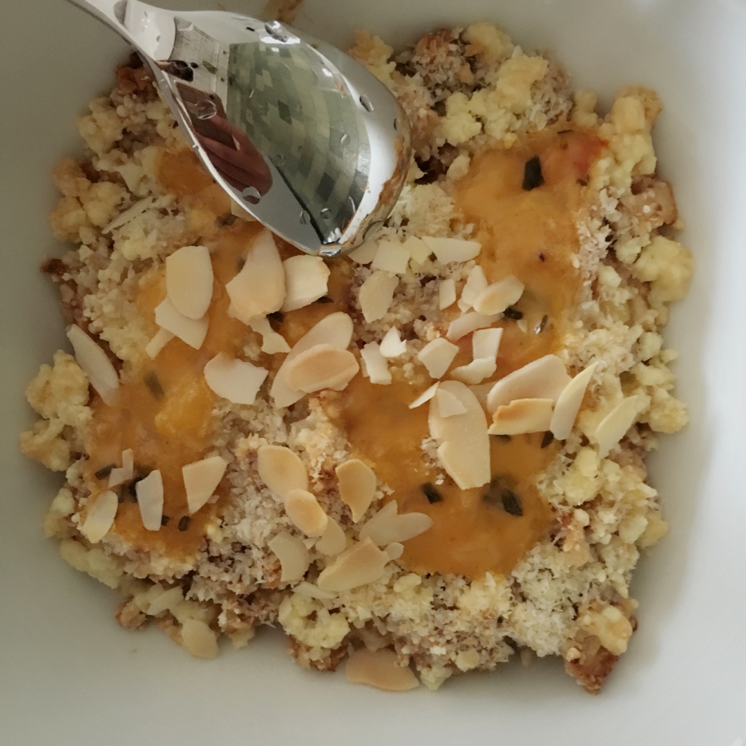 Fruit crumble水果烤面屑