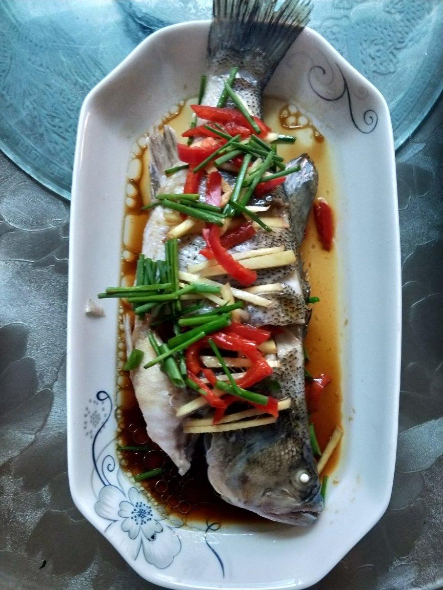 清蒸鲈鱼