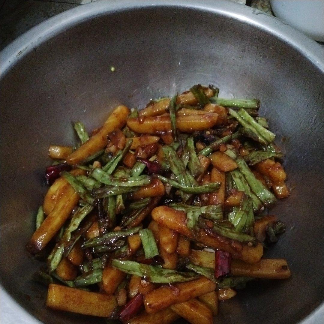 干煸豆角土豆