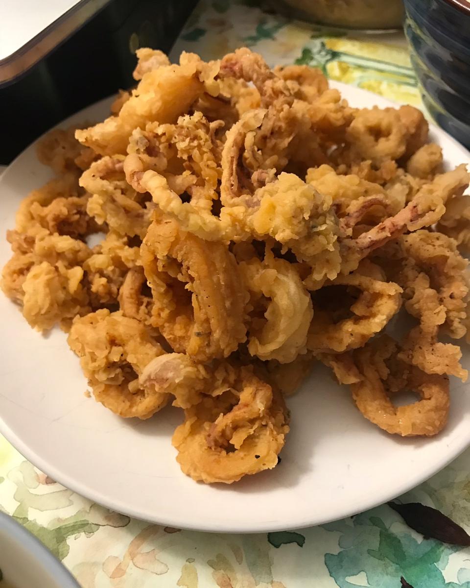 不用面包糠的炸鱿鱼圈～