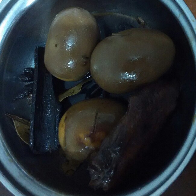 香巴佬卤蛋