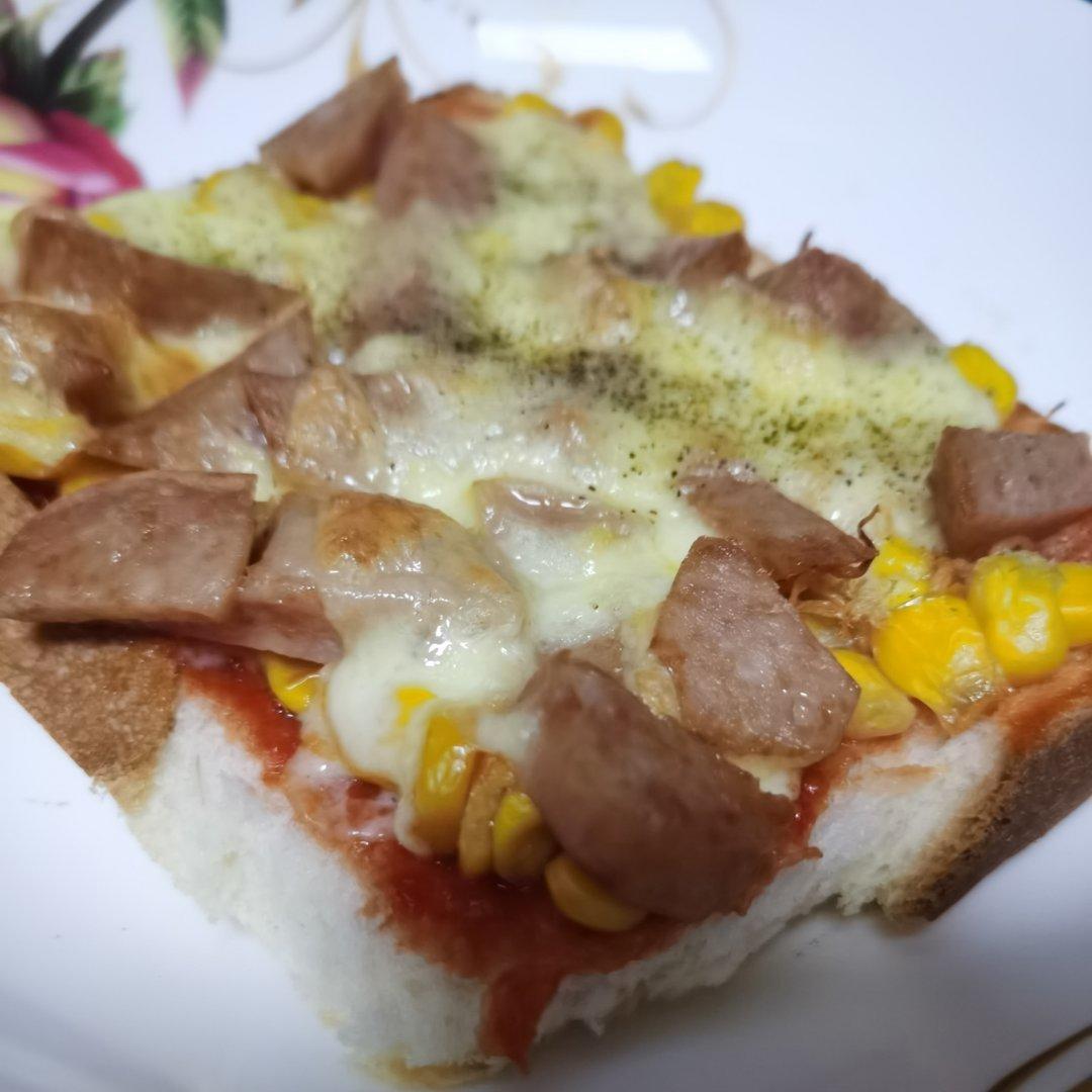 学会这个秘制吐司披萨，连去面包店都省了🍕