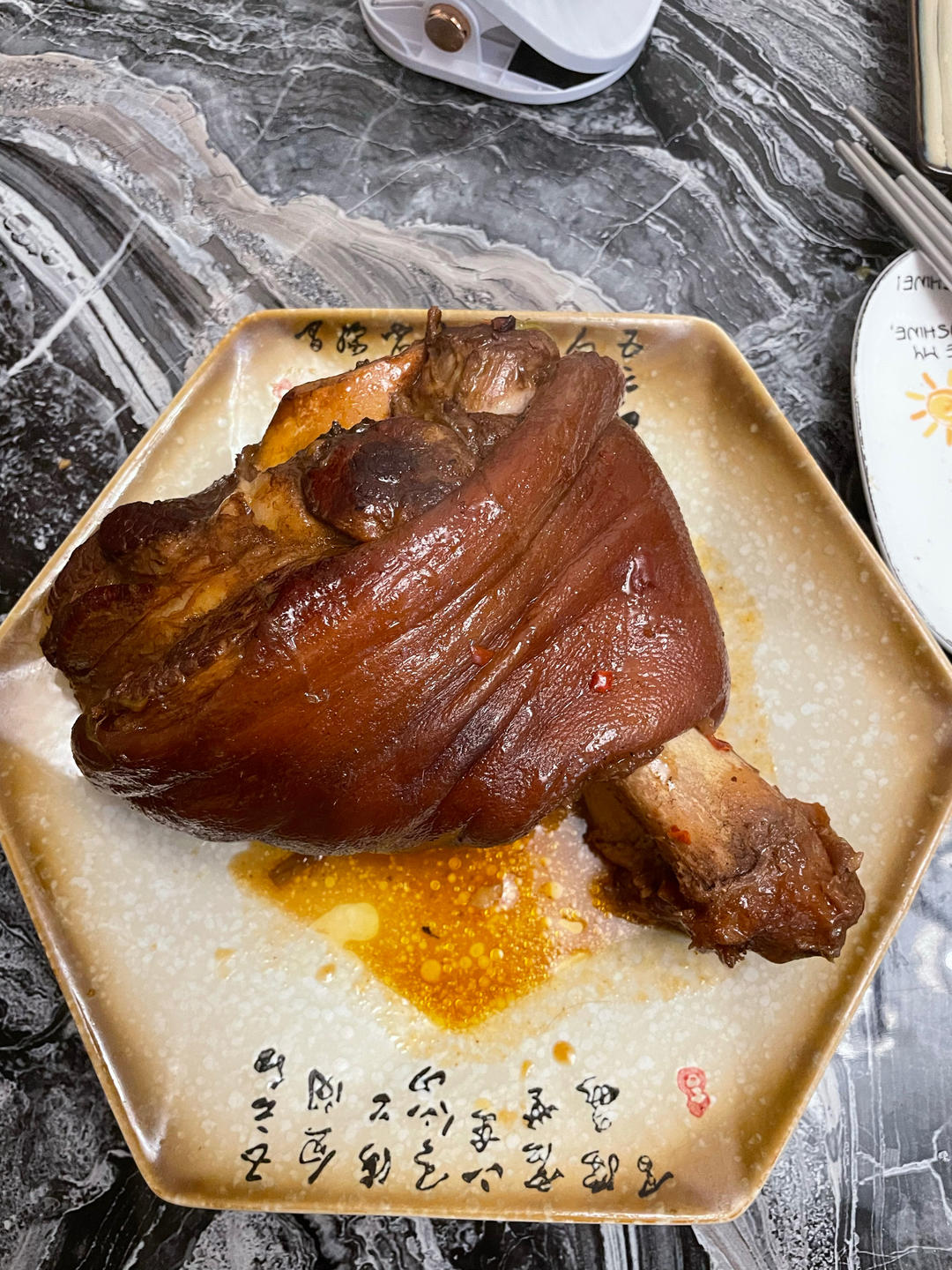 【红烧肘子】（家庭版卤蹄膀）