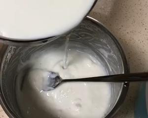 随心百搭~自制原味酸奶的做法 步骤3
