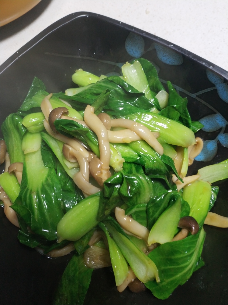 蟹味菇炒青菜的做法