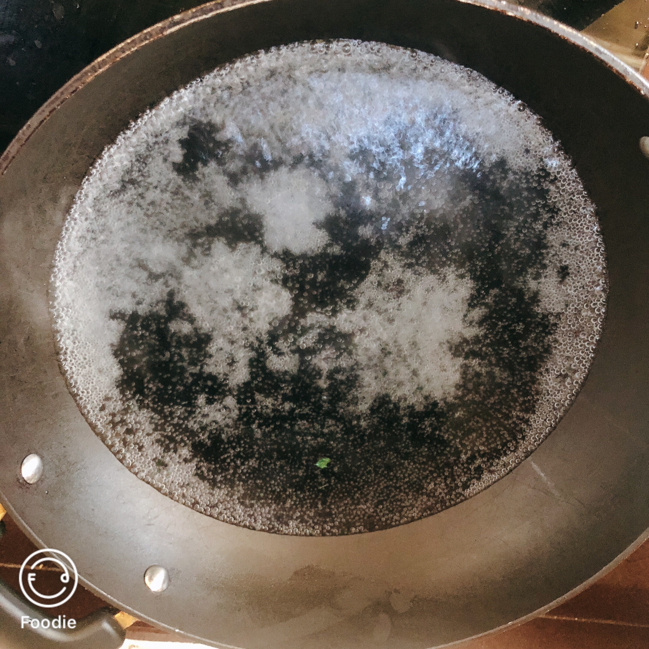 清热下火的菊花脑蛋汤的做法 步骤3