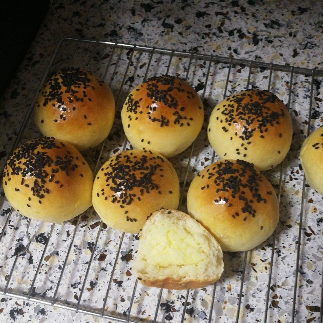 椰蓉奶香小餐包