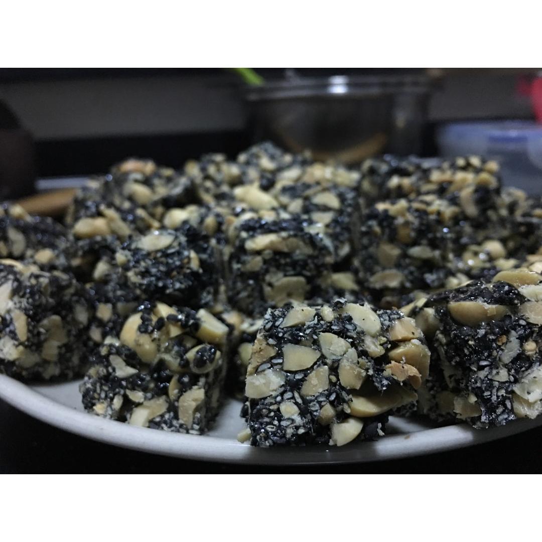 黑芝麻花生糖