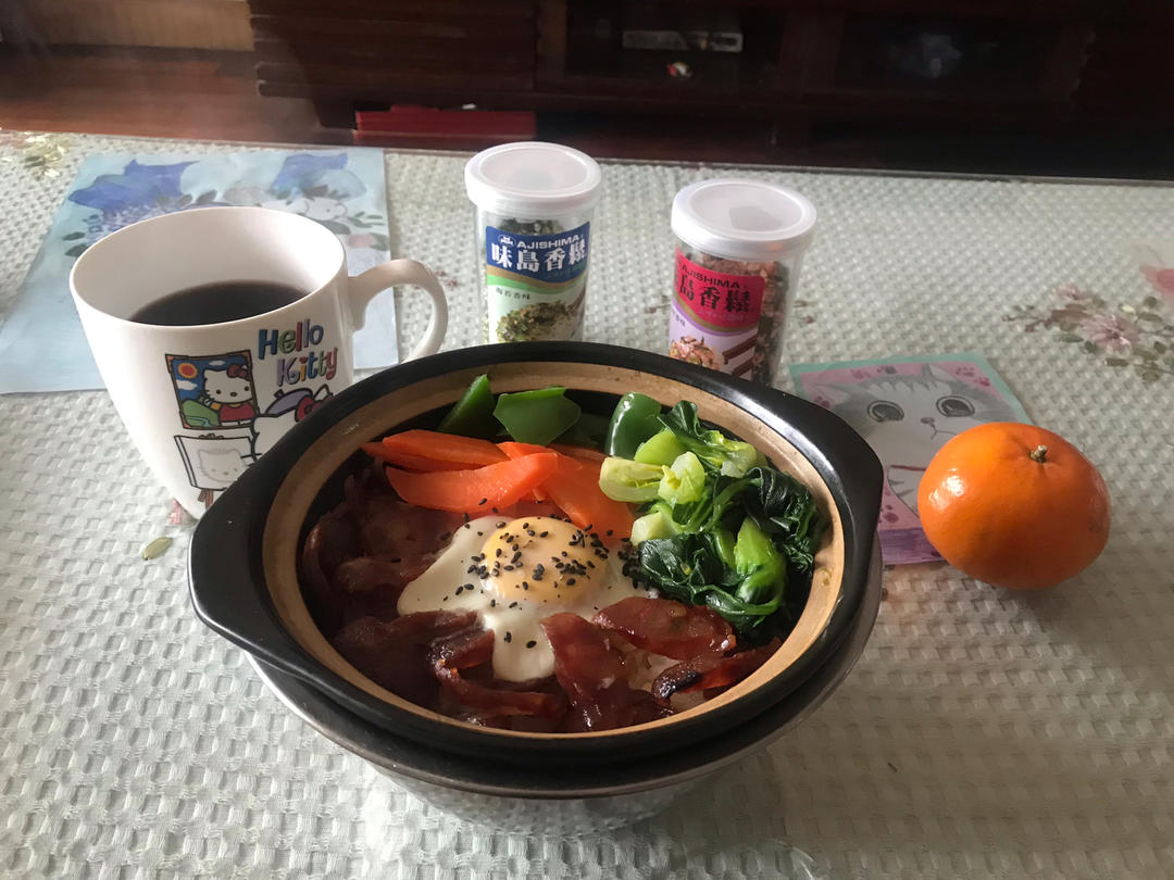 广式腊味煲仔饭