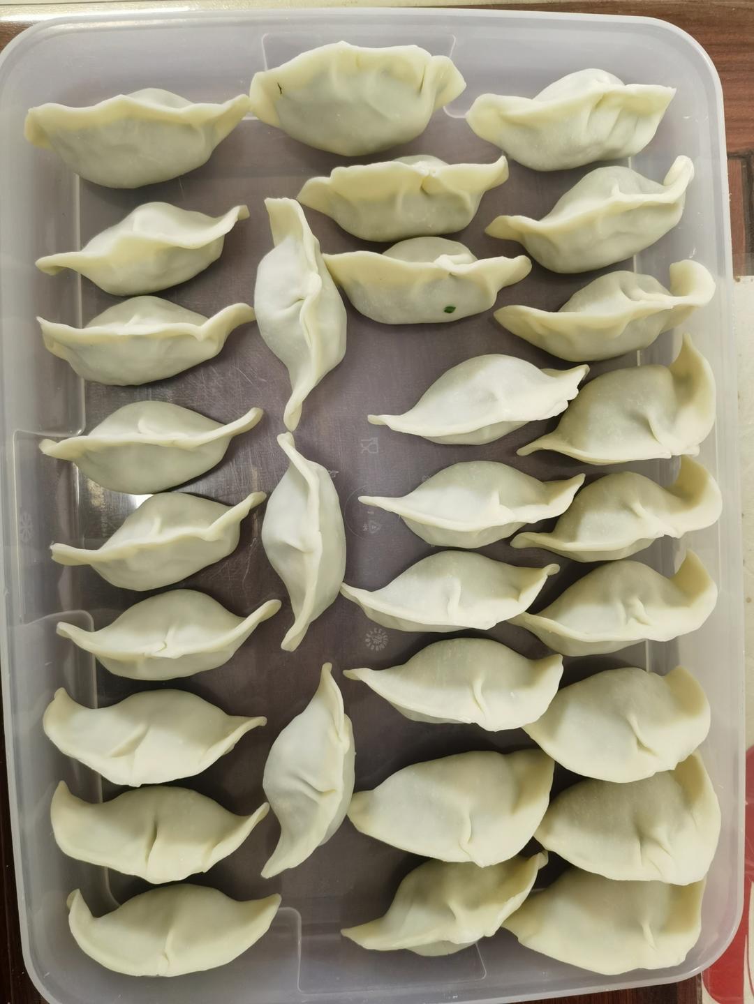 皮薄馅多边少的白菜猪肉饺