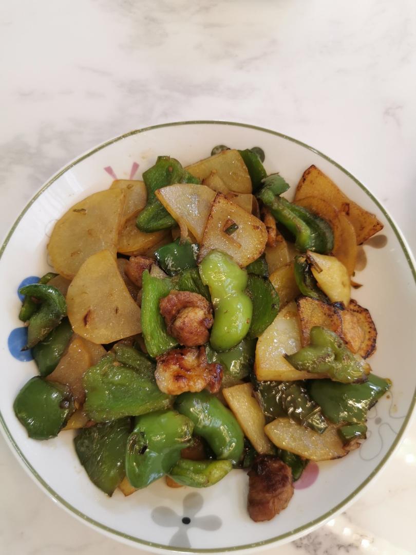 肉炒青椒土豆片