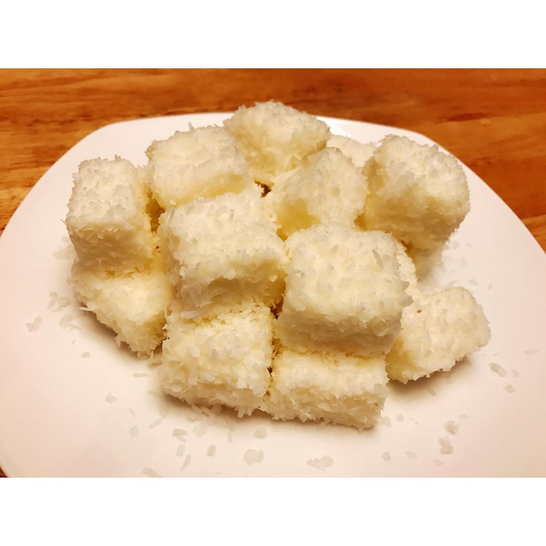 完胜85度C牛奶椰丝小方