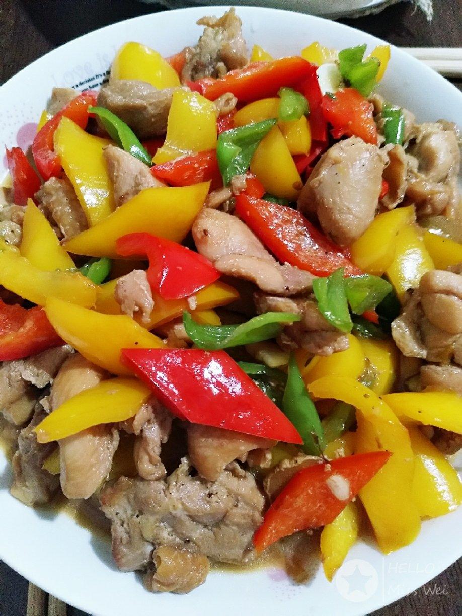 彩椒炒鸡腿肉