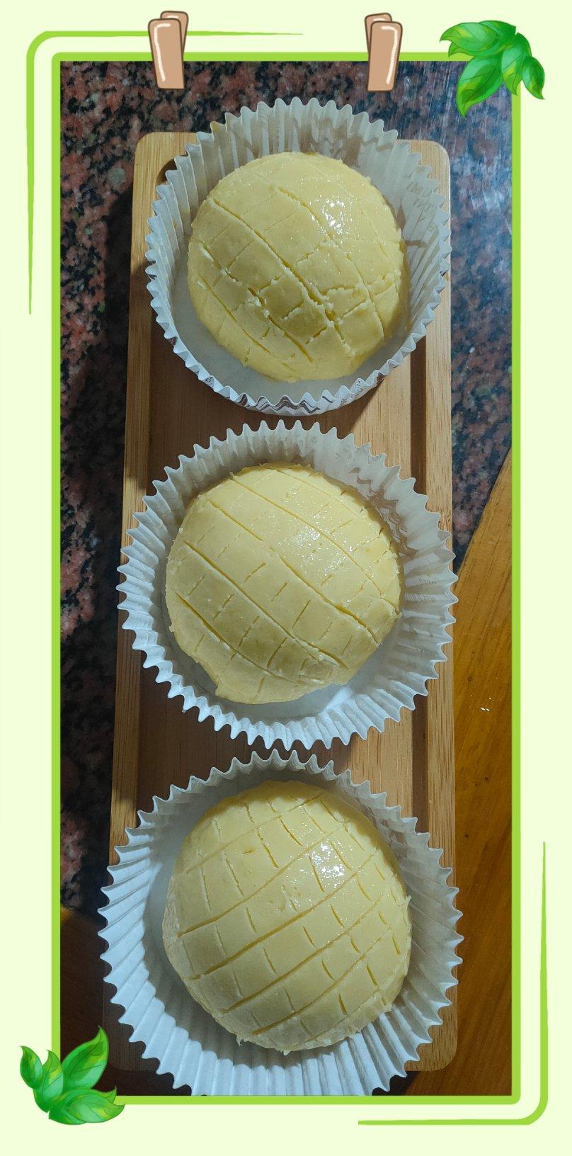 好吃到炸的菠萝包