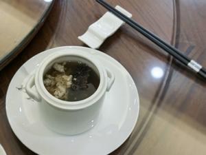 羊肚菌海参瘦肉汤的做法 步骤8